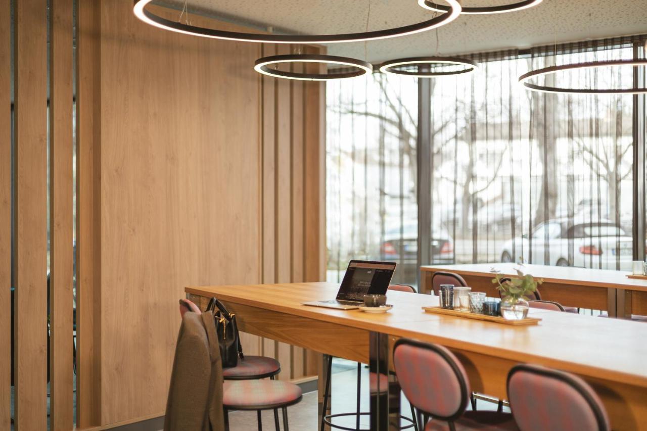 The Niu Star - Apartments Sindelfingen Bagian luar foto